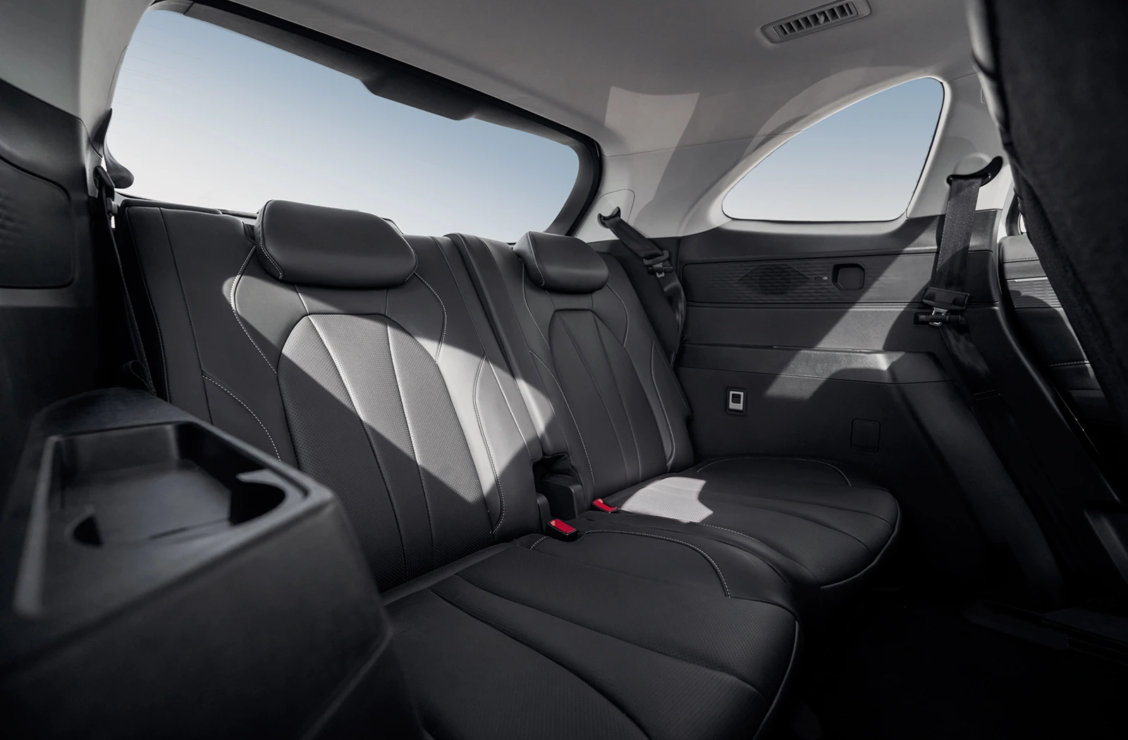 MG S9 – bagażnik 2093 l